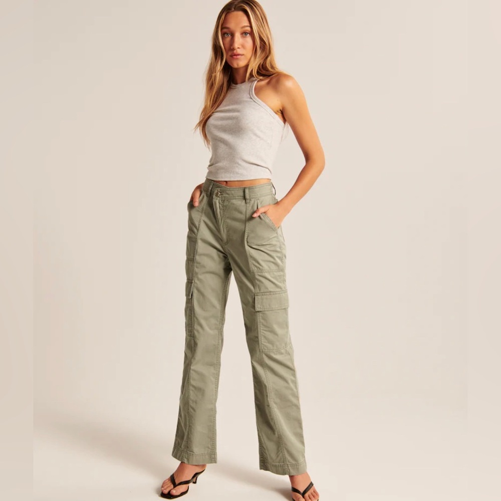 NWT Abercrombie Relaxed Utility Pant